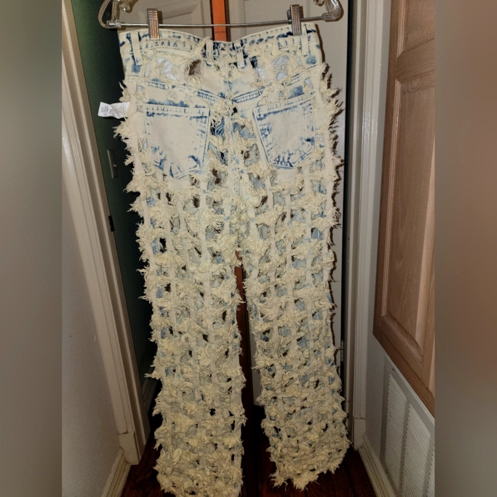 Distressed Beige Women Jeans